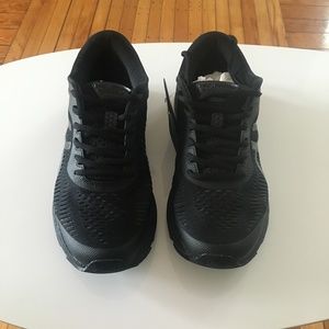 Asics Gel-Kayano 25 NWT